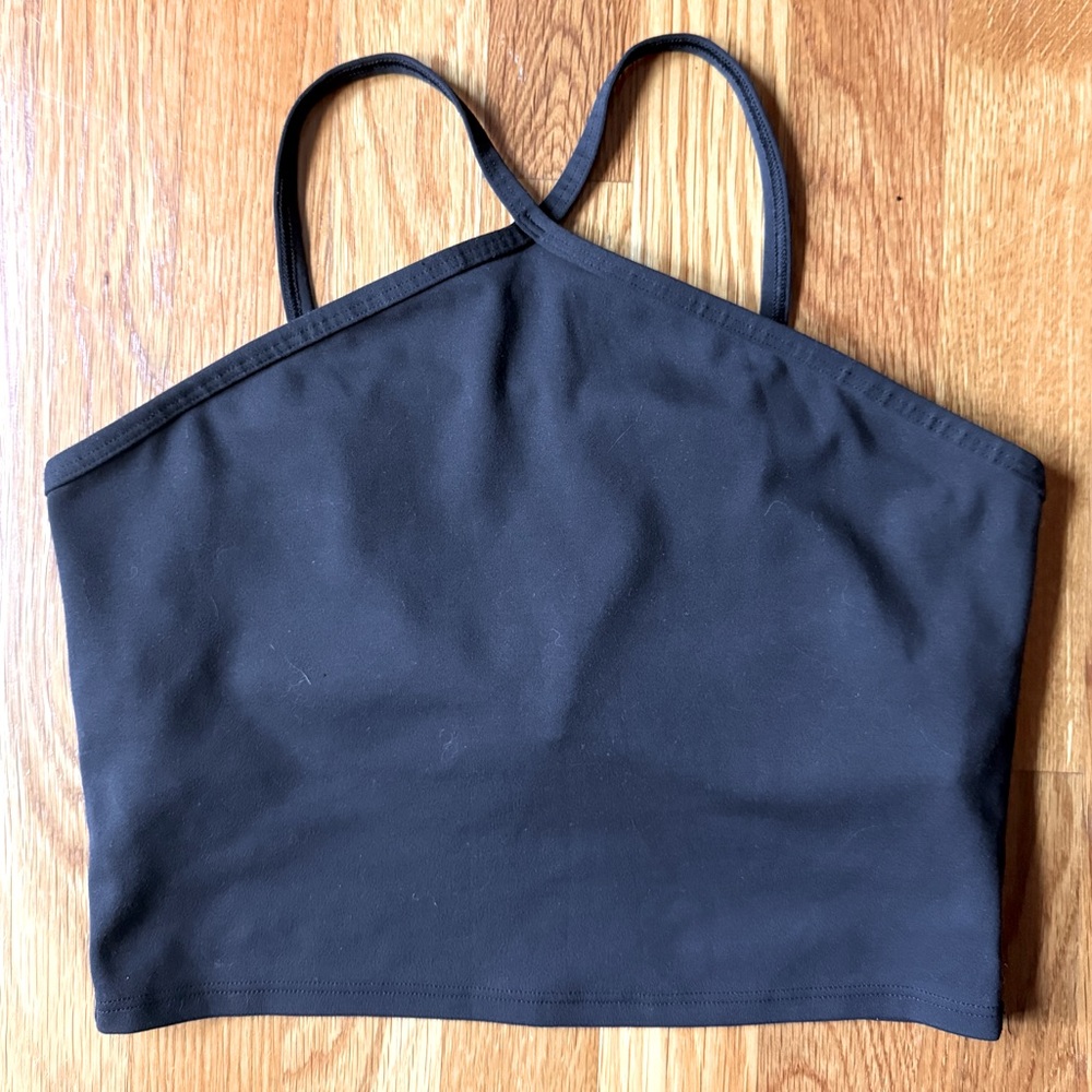 🎉 3 for 30. Gap fit eclipse Black Halter Crop Top